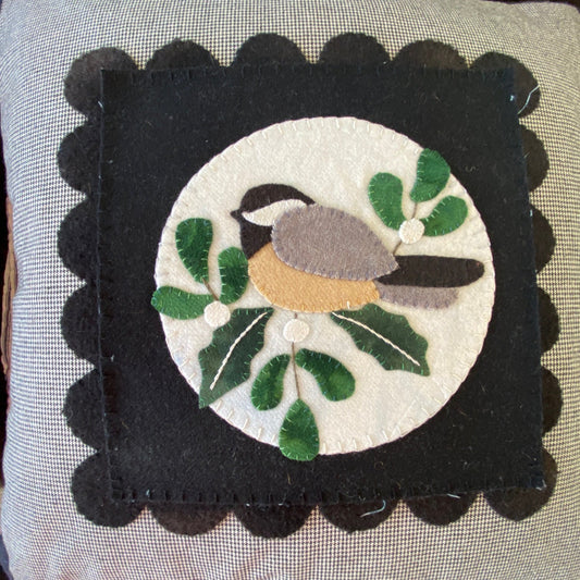Chickadee Mistletoe & Holly Kit- December